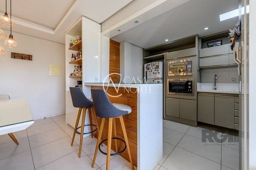 Apartamento à venda com 2 quartos, 68m², 1 suíte, 1 vaga, Avenida Viena no bairro São Geraldo em Porto Alegre