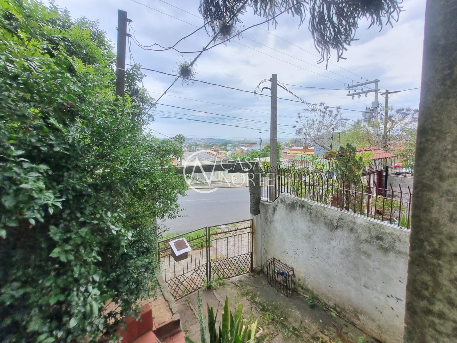 Casa à venda com 2 quartos, 70m², 1 vaga, Rua Vidal de Negreiros no bairro Vila São José em Porto Alegre