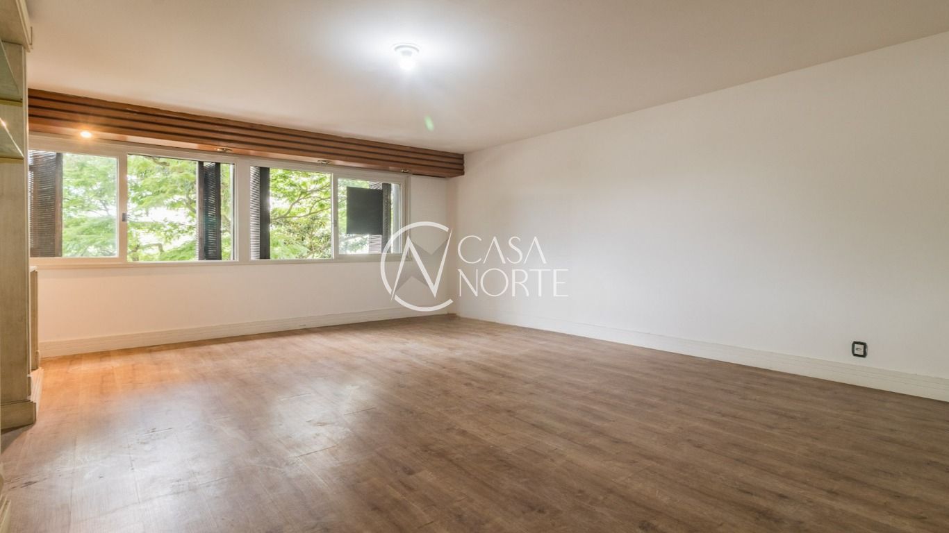 Apartamento à venda com 3 quartos, 152m², 1 suíte, 2 vagas, Avenida Carlos Gomes no bairro Boa Vista em Porto Alegre