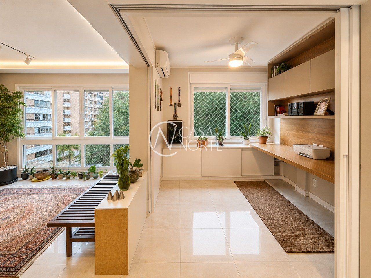 Apartamento à venda com 3 quartos, 124m², 1 suíte, 1 vaga, Avenida Carlos Gomes no bairro Auxiliadora em Porto Alegre