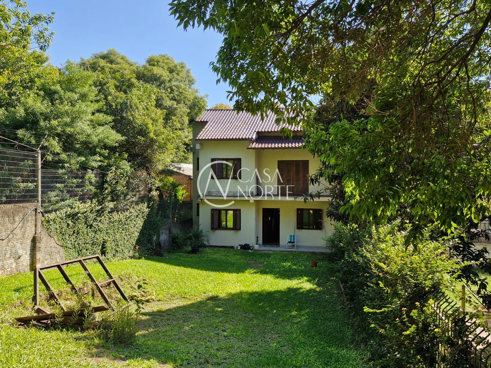 Casa à venda com 2 quartos, 170m², 2 suítes, 2 vagas, Rua Pindorama no bairro Teresópolis em Porto Alegre