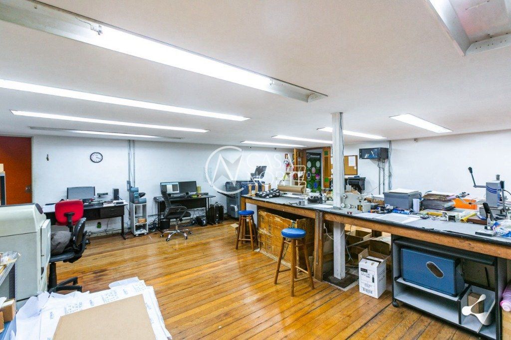 Prédio Comercial à venda , 650m², Rua Felizardo no bairro Jardim Botânico em Porto Alegre