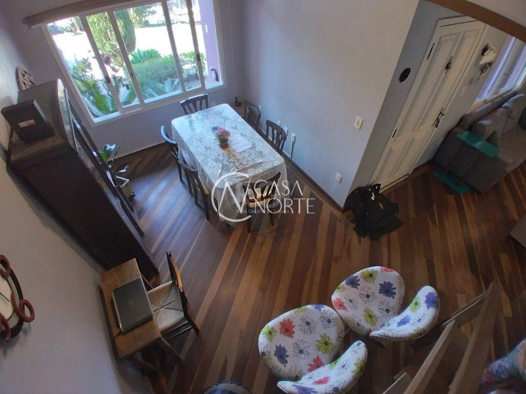 Casa de Condomínio à venda com 3 quartos, 190m², 1 suíte, 4 vagas, Rua Erechim no bairro Nonoai em Porto Alegre