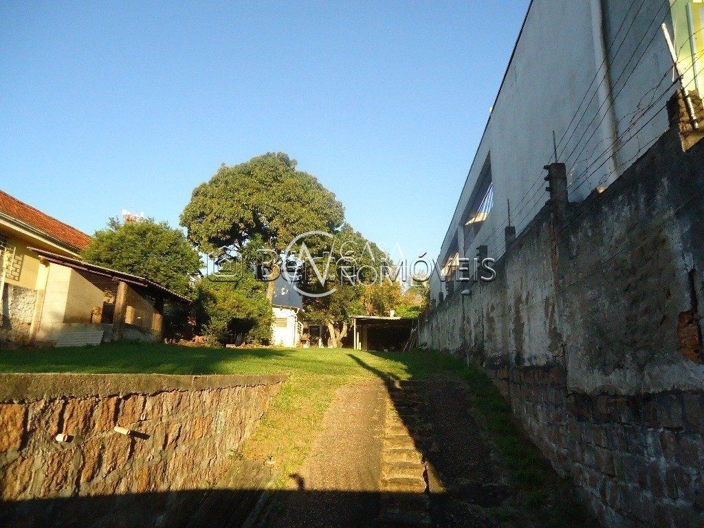 Terreno à venda  com 570m², Avenida Nonoai no bairro Nonoai em Porto Alegre