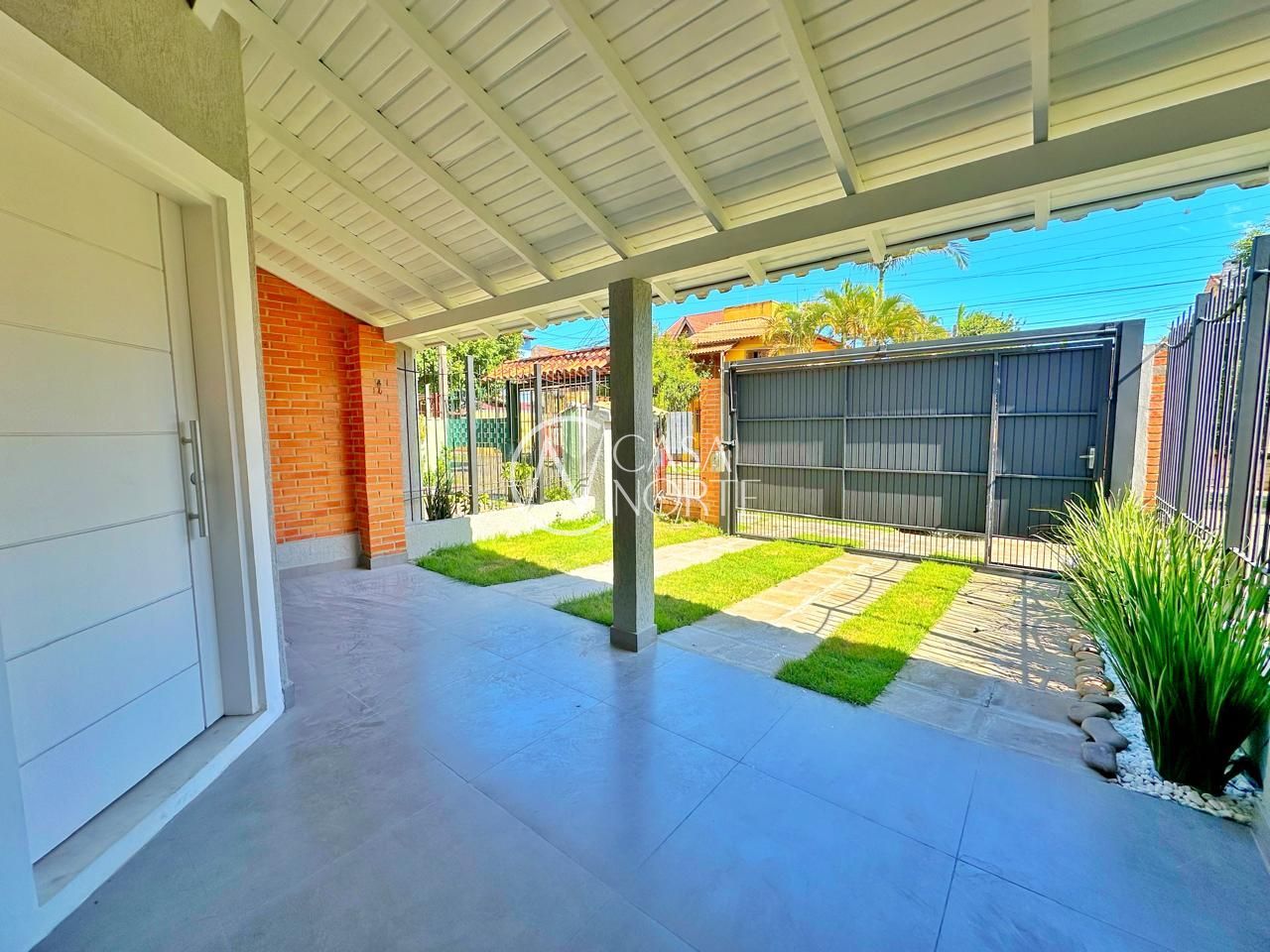 Casa à venda com 3 quartos, 104m², 1 suíte, 3 vagas, Rua Rodolpho Espinoza no bairro Hípica em Porto Alegre