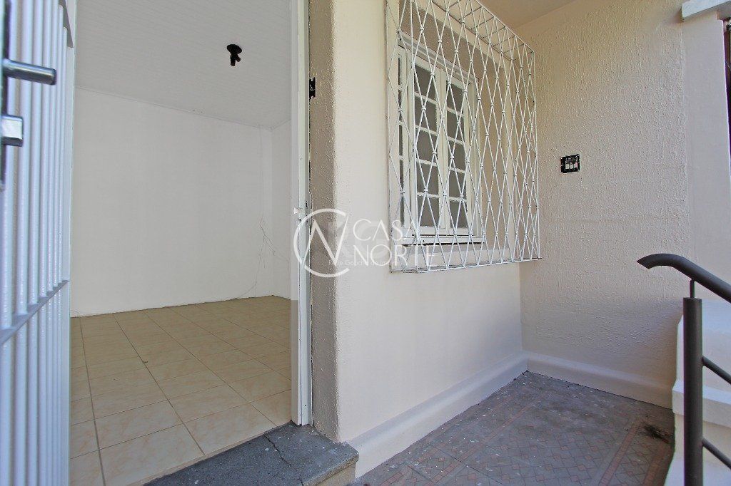 Casa à venda com 2 quartos, 198m², Avenida Engenheiro Ludolfo Boehl no bairro Teresópolis em Porto Alegre