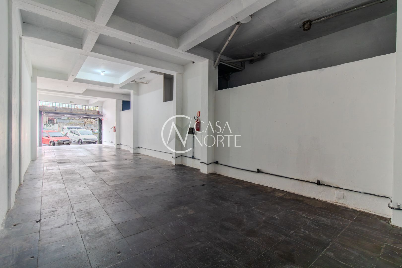 Loja à venda com 2 quartos, 115m², 1 vaga, Avenida da Azenha no bairro Azenha em Porto Alegre