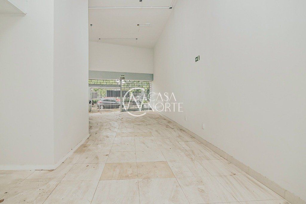 Prédio Comercial à venda , 241m², Avenida Taquara no bairro Petrópolis em Porto Alegre