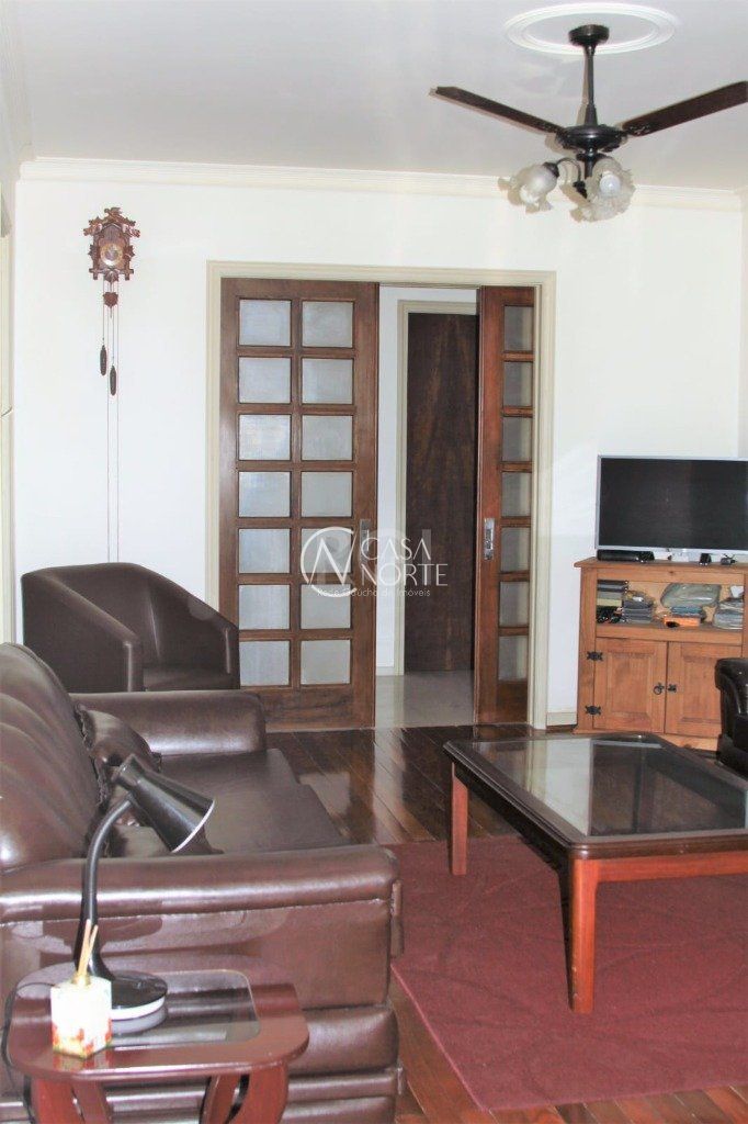 Apartamento à venda com 3 quartos, 185m², 1 vaga, Rua Mucio Teixeira no bairro Menino Deus em Porto Alegre