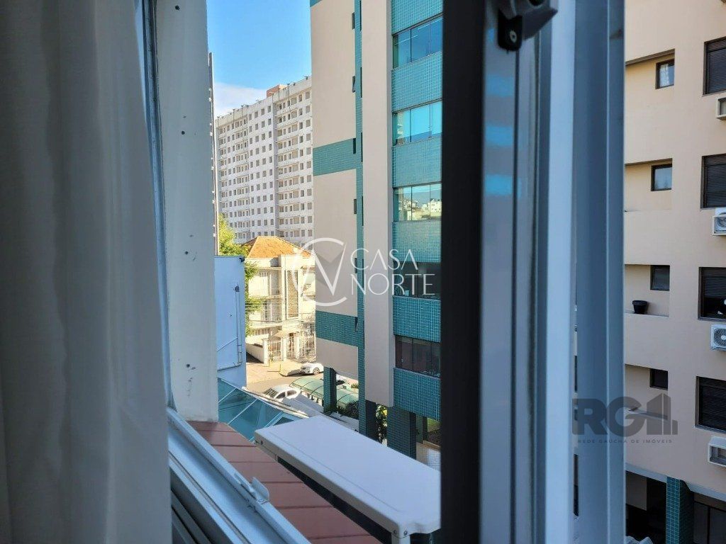 Apartamento à venda com 3 quartos, 107m², 1 suíte, 1 vaga, Avenida Benjamin Constant no bairro São Geraldo em Porto Alegre