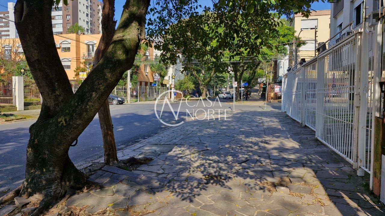 Apartamento à venda com 2 quartos, 44m², 1 vaga, Avenida Ijuí no bairro Petrópolis em Porto Alegre