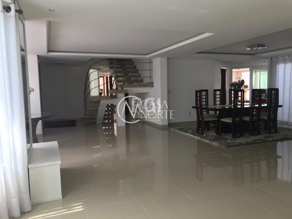 Casa à venda com 6 quartos, 493m², 4 suítes, 3 vagas, Rua Monte Bonito no bairro Jardim Floresta em Porto Alegre