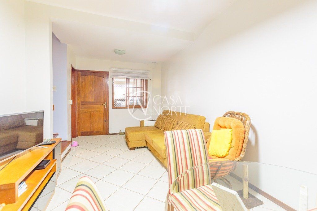 Casa de Condomínio à venda com 3 quartos, 160m², 1 suíte, 2 vagas, Rua Irmao Augusto Duflot no bairro Serraria em Porto Alegre