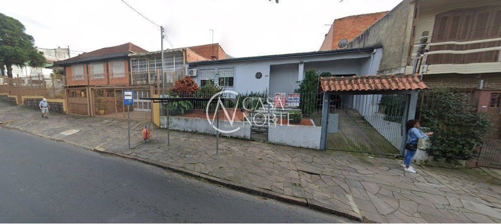 Casa à venda com 3 quartos, 174m², 1 suíte, 3 vagas, Avenida Alberto Pasqualini no bairro Jardim Sabará em Porto Alegre