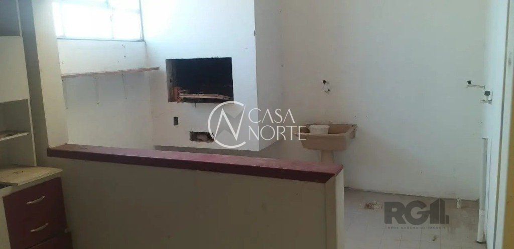 Prédio Comercial à venda , 800m², Rua Dona Veva no bairro Coronel Aparício Borges em Porto Alegre