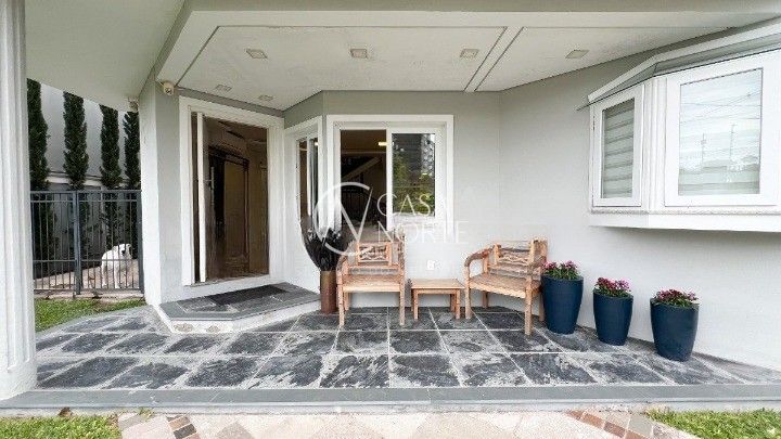 Casa à venda com 4 quartos, 387m², 4 suítes, 4 vagas, Rua Walir Zottis no bairro Jardim Itu em Porto Alegre