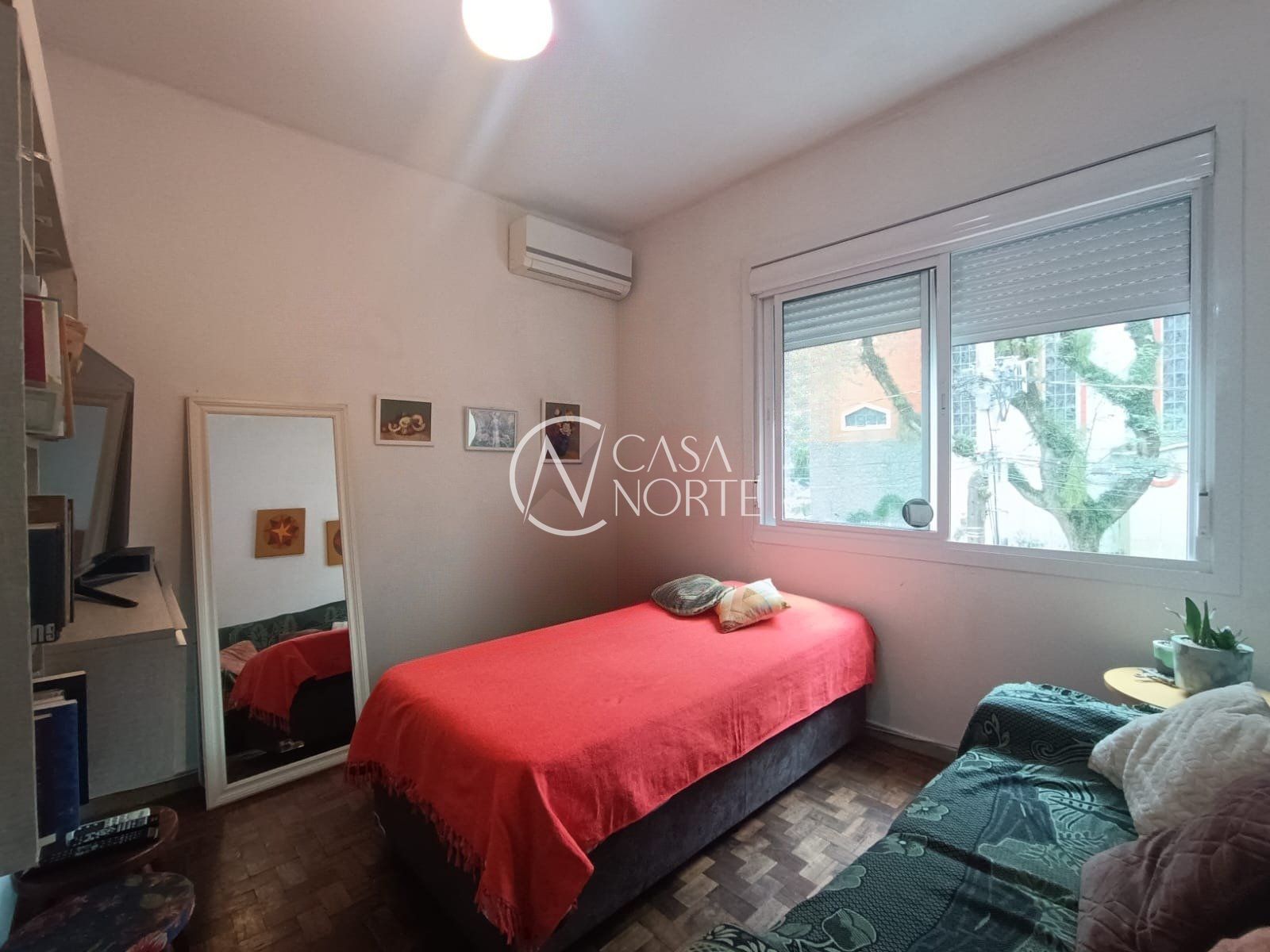 Apartamento à venda com 1 quarto, 26m², Praça Cônego Marcelino no bairro Cidade Baixa em Porto Alegre