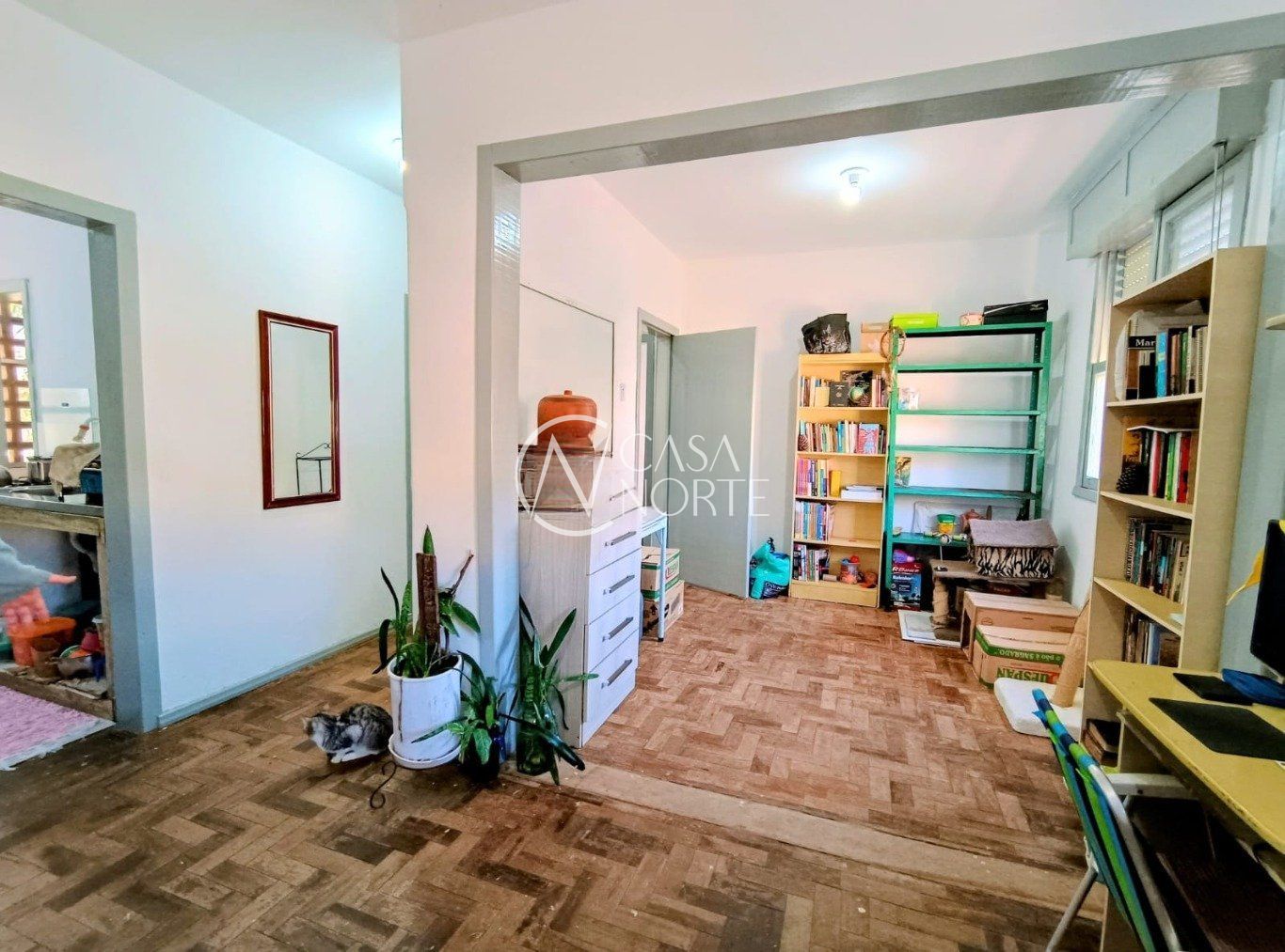 Apartamento à venda com 3 quartos, 63m², 1 vaga, Rua Roque Calage no bairro Passo da Areia em Porto Alegre