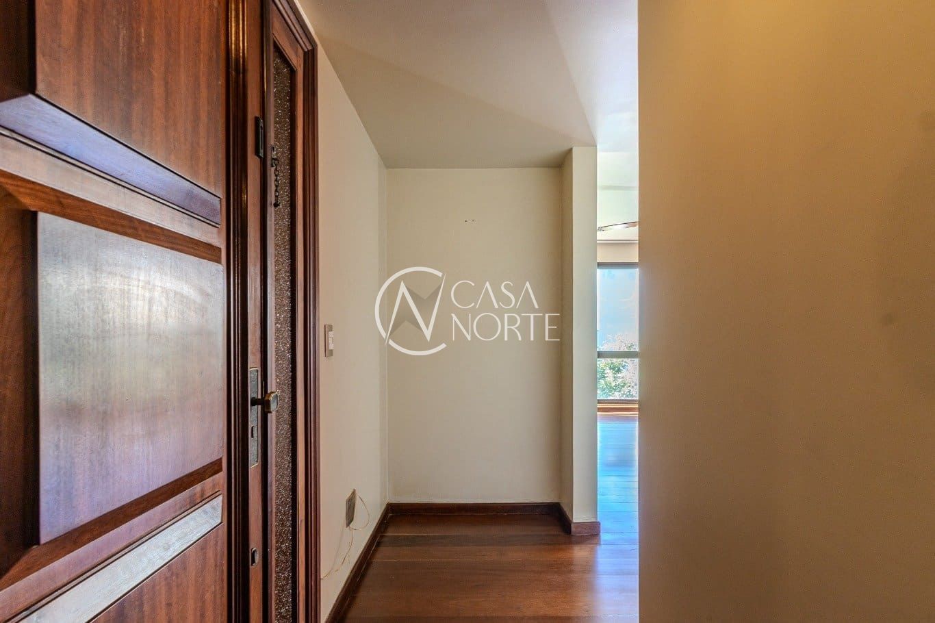 Apartamento à venda com 3 quartos, 154m², 1 suíte, 3 vagas, Rua Anita Garibaldi no bairro Mont Serrat em Porto Alegre