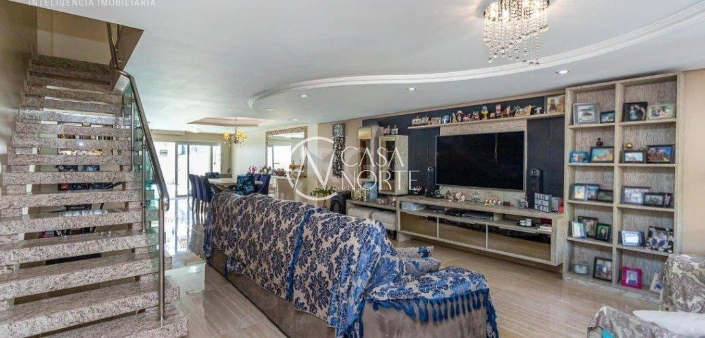 Casa à venda com 3 quartos, 332m², 3 suítes, 2 vagas, Rua Pasteur no bairro Ipanema em Porto Alegre