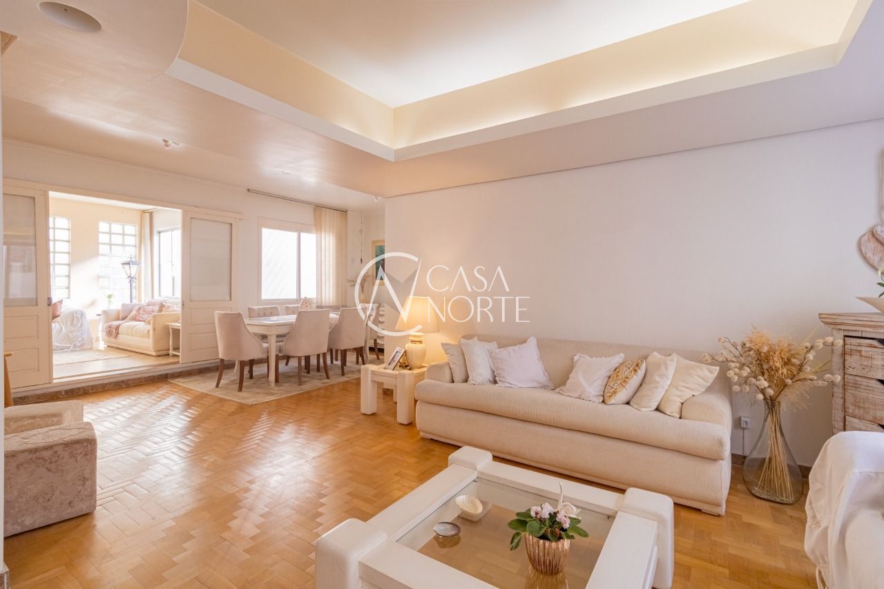 Cobertura à venda com 4 quartos, 180m², Rua Ramiro Barcelos no bairro Bom Fim em Porto Alegre