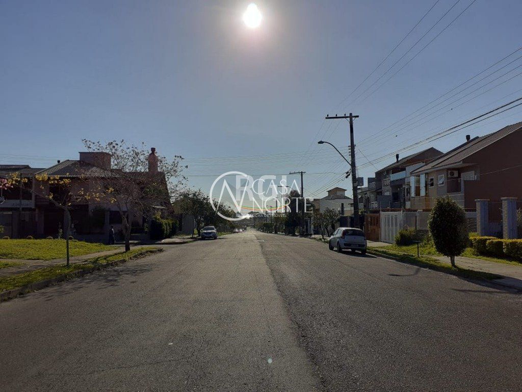 Terreno à venda  com 230m², Rua Doutor Sergio de Figueiredo no bairro Guarujá em Porto Alegre