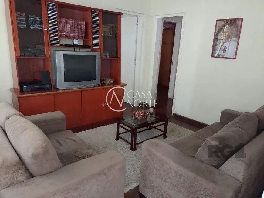 Casa à venda com 2 quartos, 163m², 2 vagas, Avenida José Corrêa da Silva no bairro Cavalhada em Porto Alegre