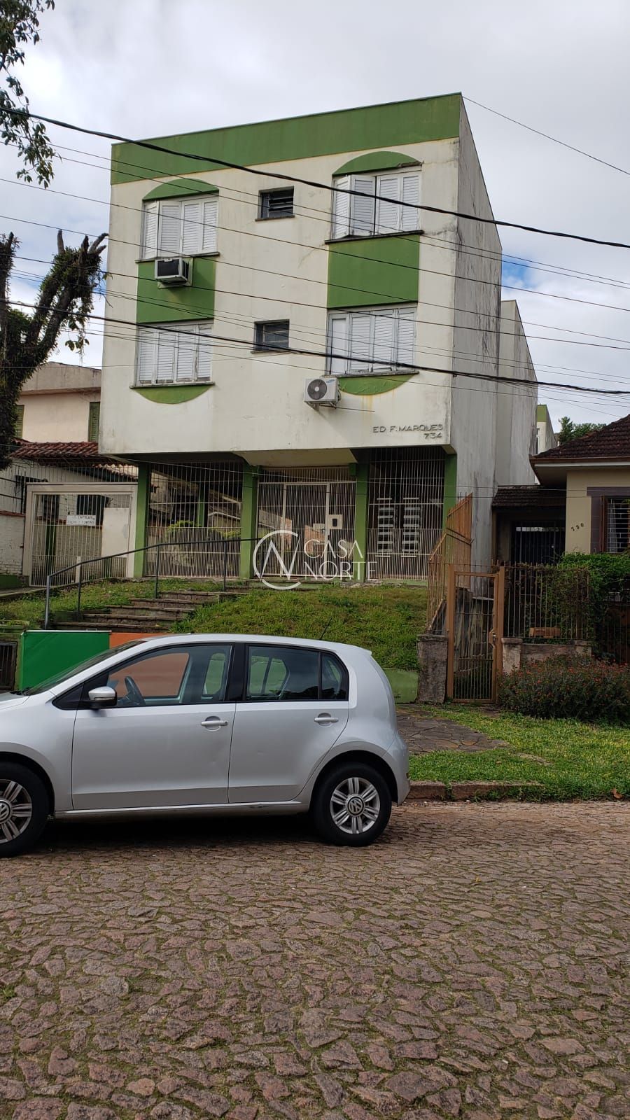 Apartamento à venda com 2 quartos, 56m², 1 vaga, Rua Frederico Etzberger no bairro Nonoai em Porto Alegre