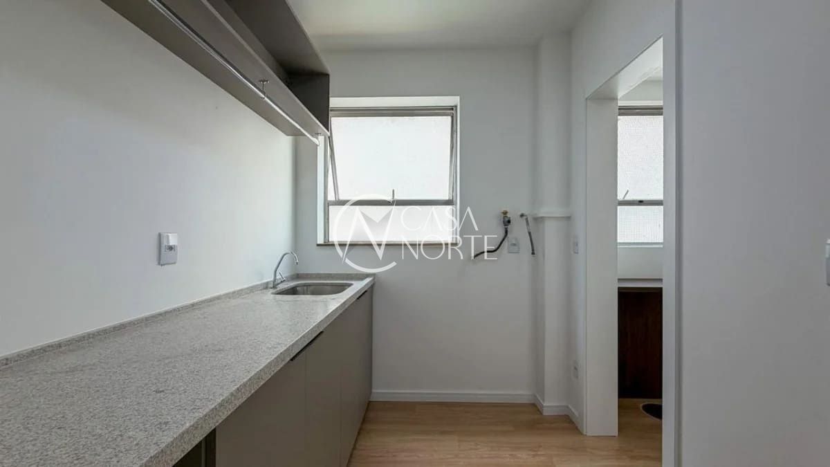 Apartamento à venda com 3 quartos, 104m², 1 suíte, 1 vaga, Rua Marquês do Pombal no bairro Moinhos de Vento em Porto Alegre