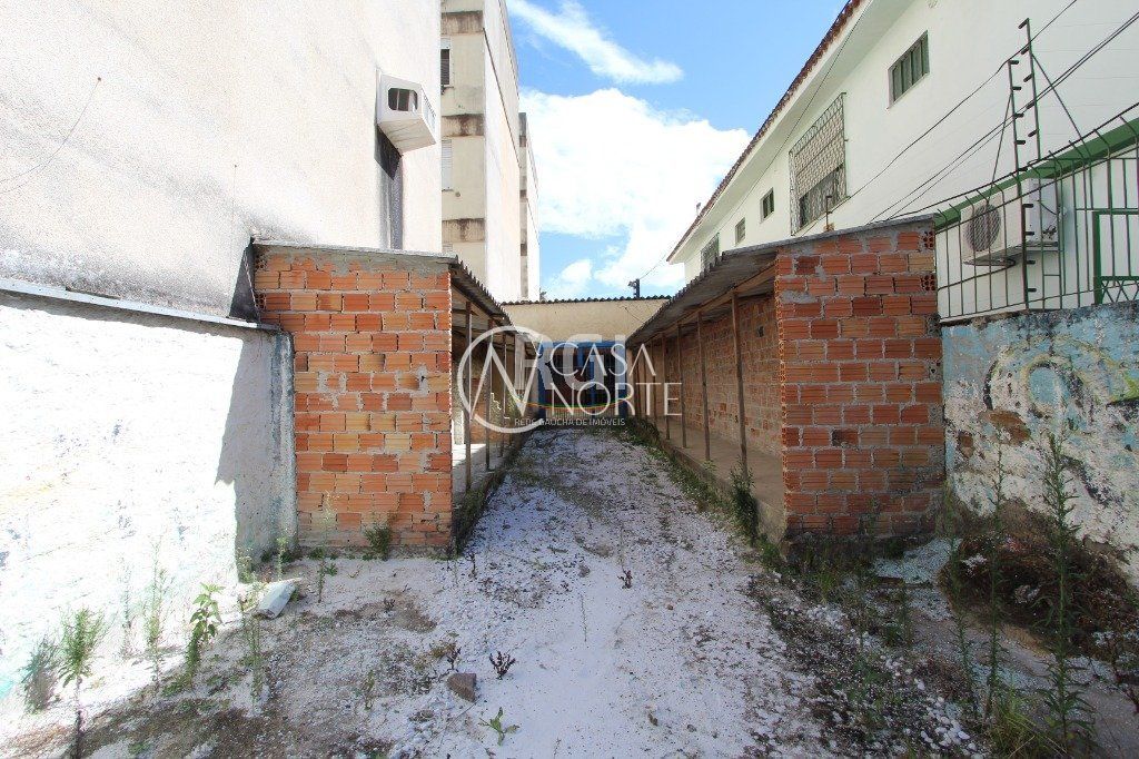 Terreno à venda  com 371m², Rua Barao do Triunfo no bairro Menino Deus em Porto Alegre