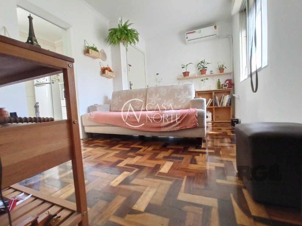 Apartamento à venda com 3 quartos, 60m², 1 vaga, Rua Engenheiro Fernando Mendes Ribeiro no bairro Santo Antônio em Porto Alegre