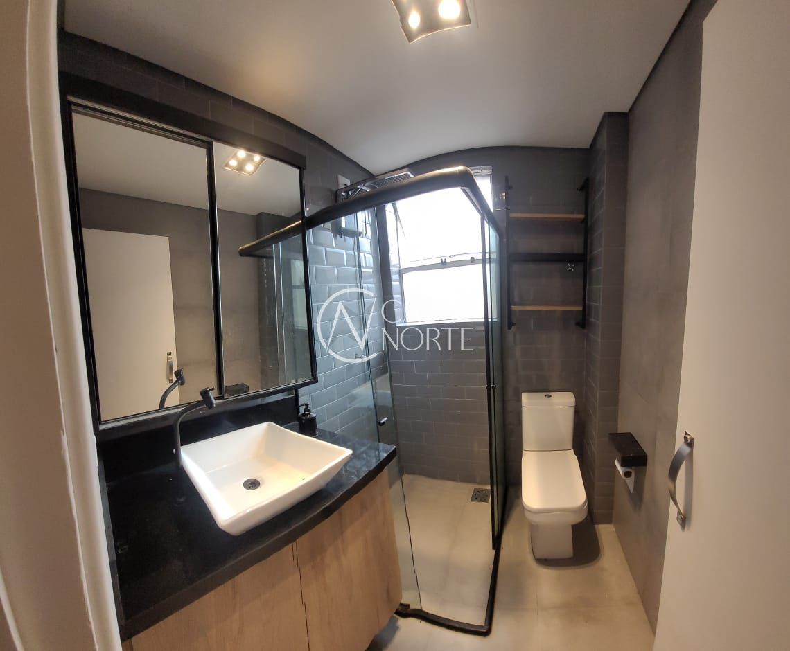 Apartamento Garden à venda com 2 quartos, 73m², 2 vagas, Rua Dona Sebastiana no bairro São João em Porto Alegre