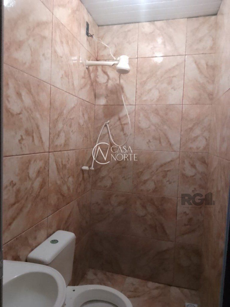 Casa à venda com 2 quartos, 84m², 1 vaga, Rua Eva Vargas Soares no bairro Hípica em Porto Alegre