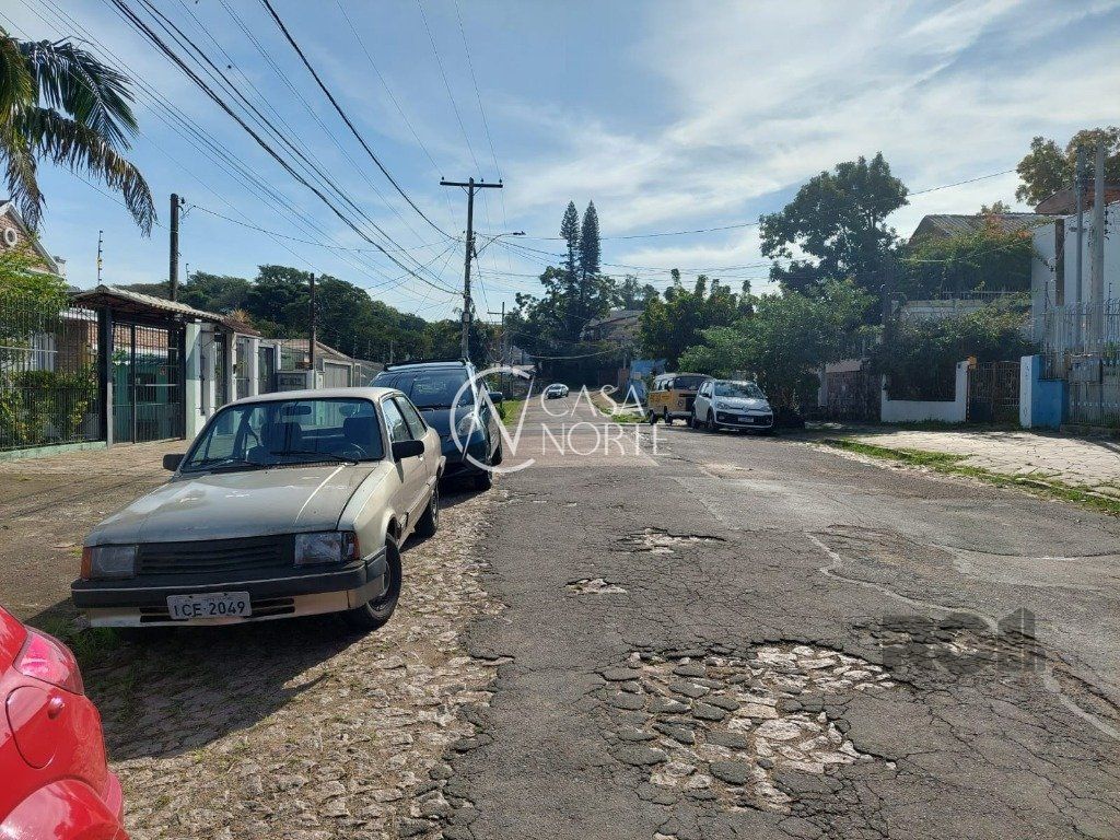 Terreno à venda  com 693m², Rua Manduca Rodrigues no bairro Glória em Porto Alegre