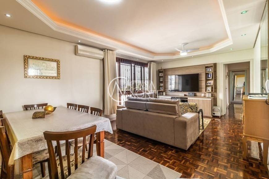 Apartamento à venda com 3 quartos, 100m², 1 suíte, 1 vaga, Travessa Paz no bairro Farroupilha em Porto Alegre