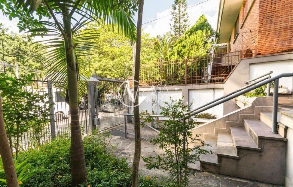 Casa Comercial à venda , 239m², Rua Candido Silveira no bairro Auxiliadora em Porto Alegre