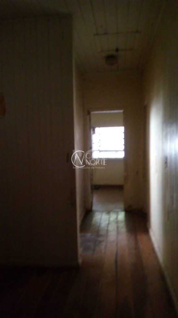 Casa à venda com 3 quartos, 144m², Rua Silverio Souto no bairro Teresópolis em Porto Alegre