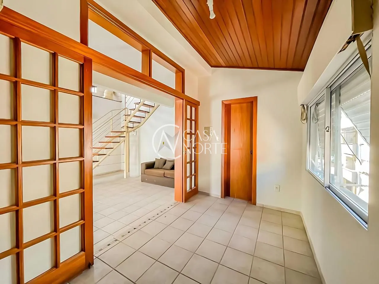 Apartamento Garden à venda com 3 quartos, 247m², 1 suíte, 1 vaga, Rua Quintino Bocaiúva no bairro Rio Branco em Porto Alegre