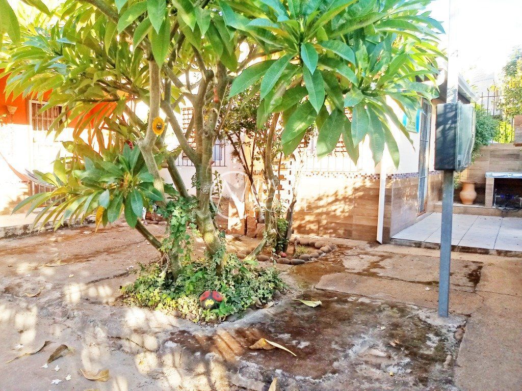 Casa à venda com 3 quartos, 140m², 1 suíte, 2 vagas, Avenida Doutor Alberto Vianna Rosa no bairro Morro Santana em Porto Alegre