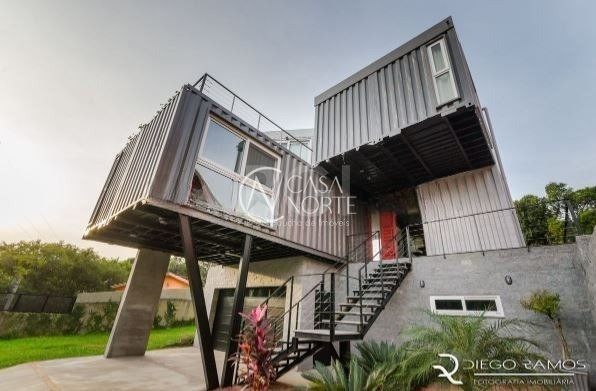 Casa à venda com 3 quartos, 333m², 1 suíte, 2 vagas, Rua Fernando Osorio no bairro Teresópolis em Porto Alegre