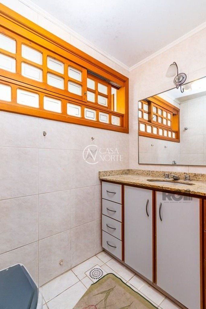Apartamento à venda com 3 quartos, 114m², 1 suíte, 1 vaga, Avenida Benjamin Constant no bairro São Geraldo em Porto Alegre