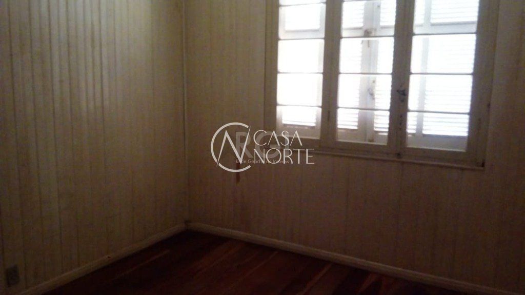 Casa à venda com 3 quartos, 144m², Rua Silverio Souto no bairro Teresópolis em Porto Alegre