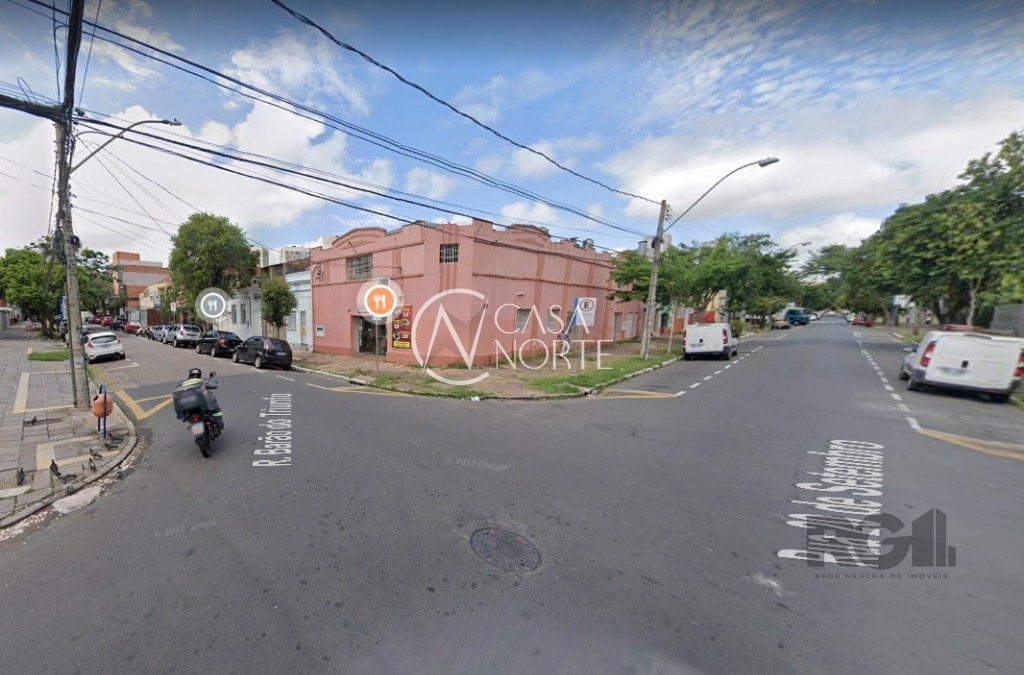 Loja à venda , 132m², Rua Barao do Triunfo no bairro Menino Deus em Porto Alegre
