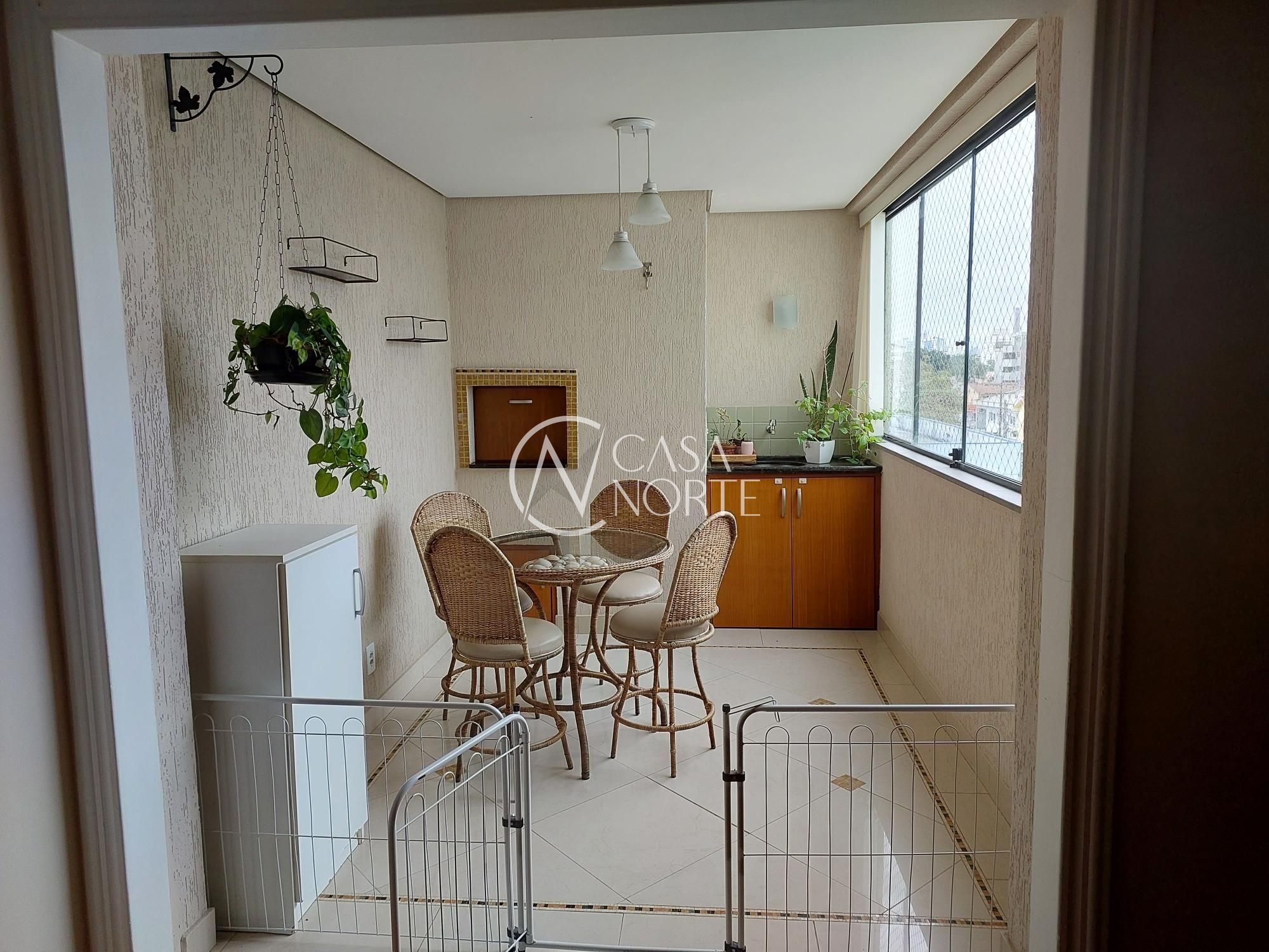 Apartamento à venda com 2 quartos, 95m², 1 vaga, Rua Guilherme Alves no bairro Partenon em Porto Alegre