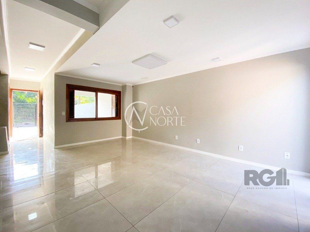 Casa à venda com 3 quartos, 103m², 1 suíte, 2 vagas, Rua Ronaldo Molina de Quadros no bairro Mário Quintana em Porto Alegre