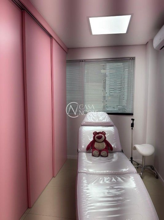 Sala Comercial à venda com 1 quarto, 36m², Avenida Princesa Isabel no bairro Santana em Porto Alegre