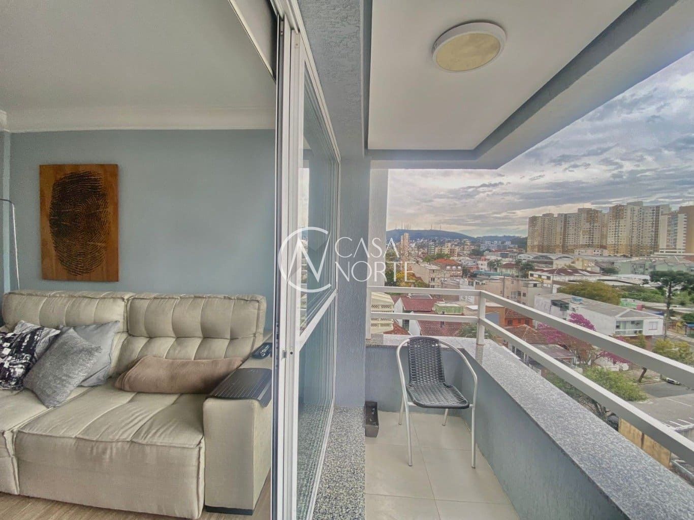 Apartamento à venda com 2 quartos, 76m², 1 suíte, 1 vaga, Rua Luiz de Camões no bairro Santo Antônio em Porto Alegre