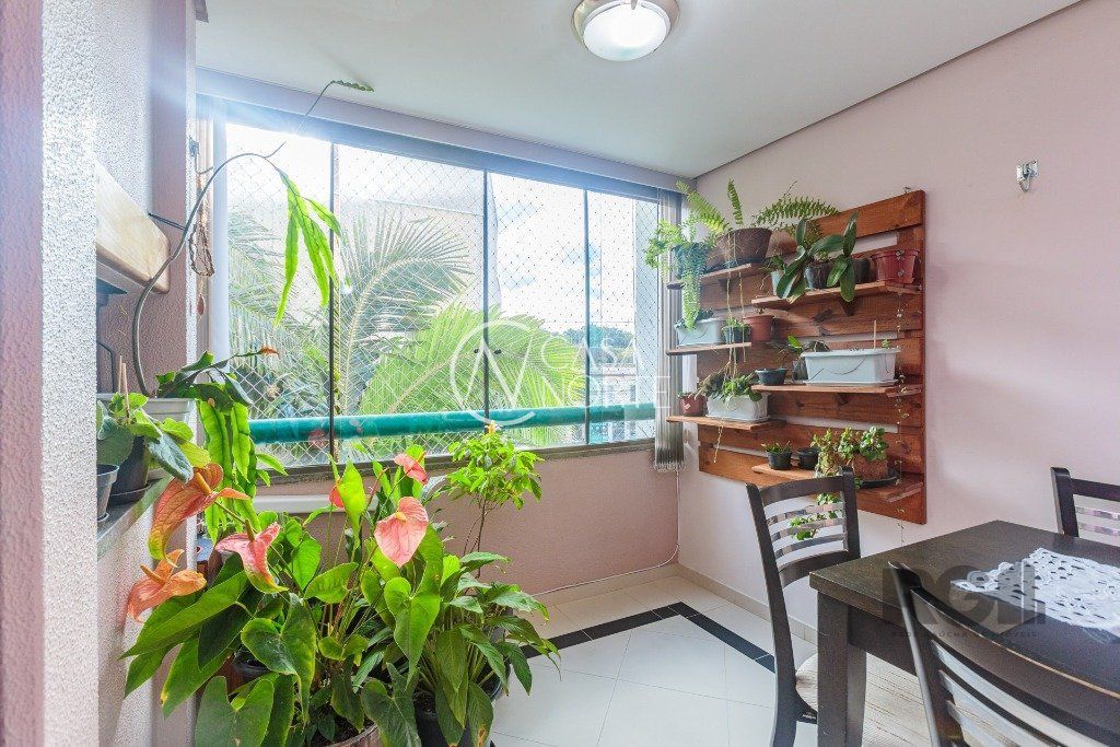 Apartamento à venda com 2 quartos, 66m², 1 vaga, Avenida Teresópolis no bairro Teresópolis em Porto Alegre