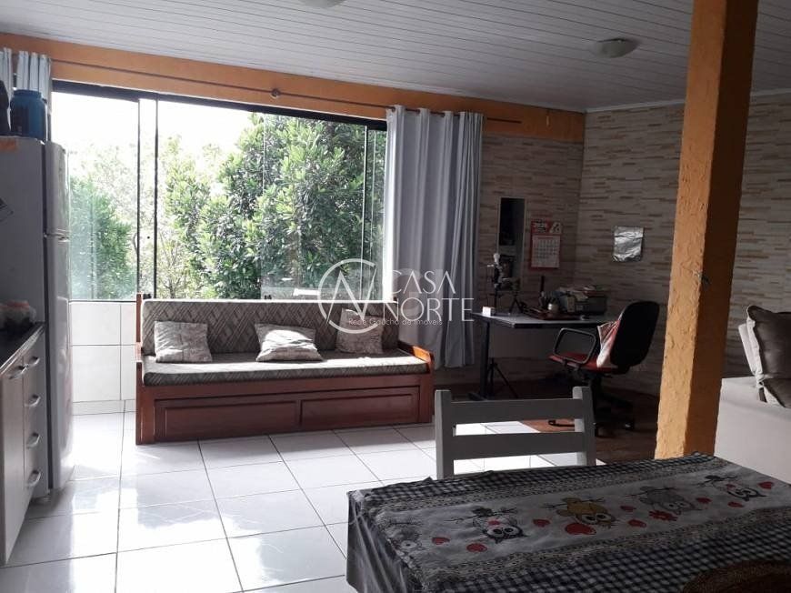 Casa à venda com 4 quartos, 380m², 4 vagas, Rua Dante Poggetti no bairro Jardim Itu em Porto Alegre