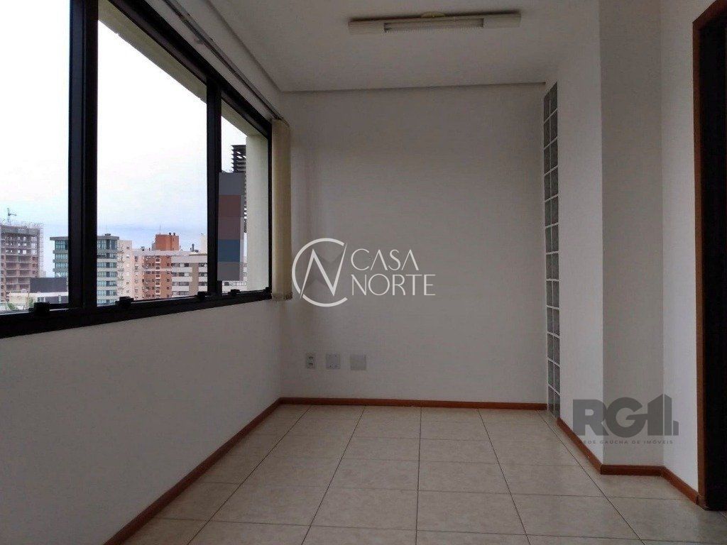 Sala Comercial à venda , 26m², Rua Saldanha Marinho no bairro Menino Deus em Porto Alegre